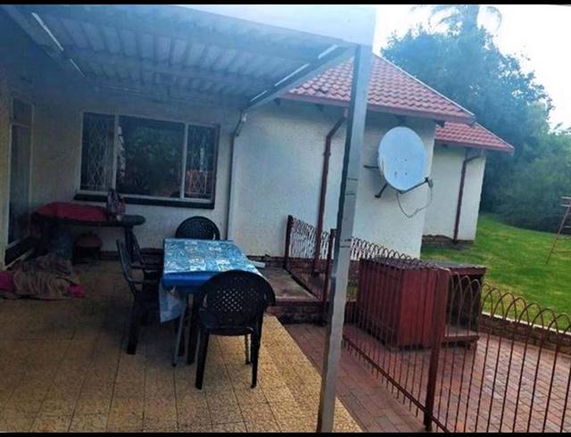 3 BEDROOM HOUSE FOR SALE IN VAN RIEBEECK PARK